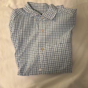 Vineyard vines plad dress shirt.